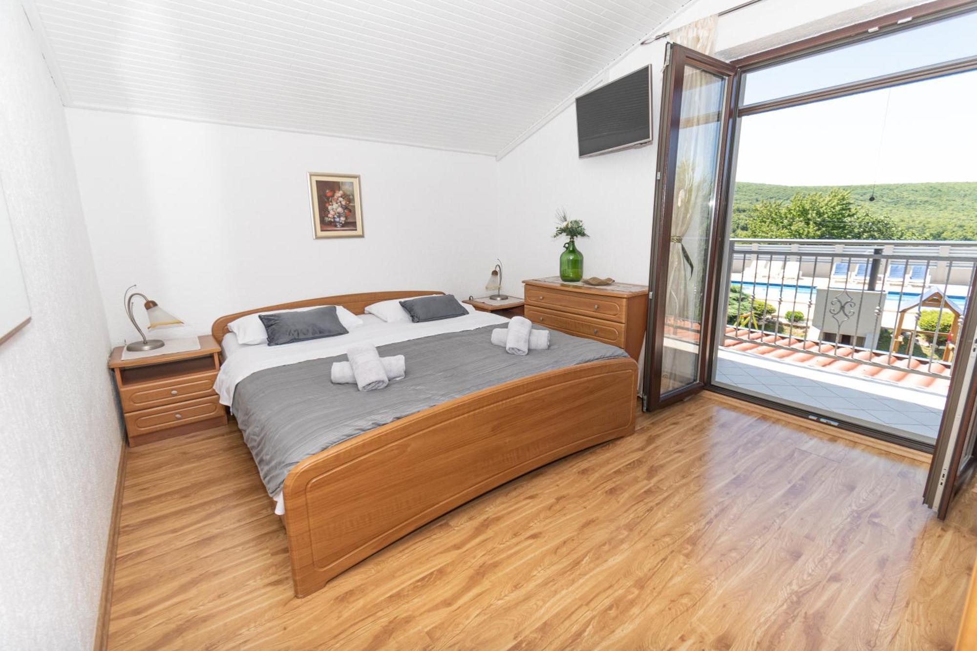 Spacious Villa For 10 With A Big Private Pool Trilj Екстер'єр фото